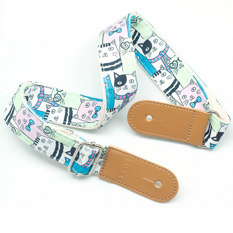 Kindergitarrengurt mit großen Katzenmotiven