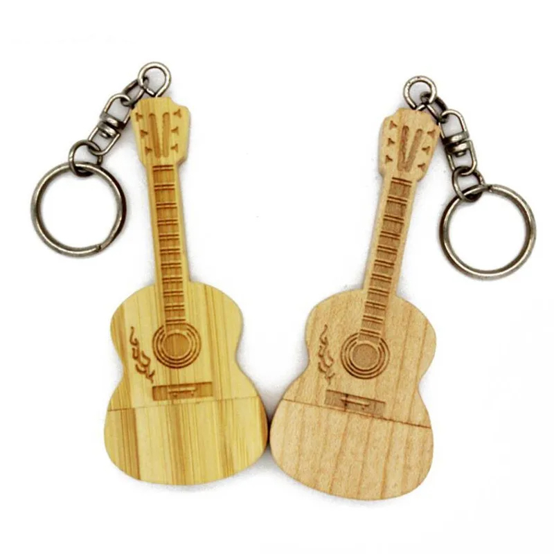 Holzgitarren-Schlüsselanhänger mit USB-Stick