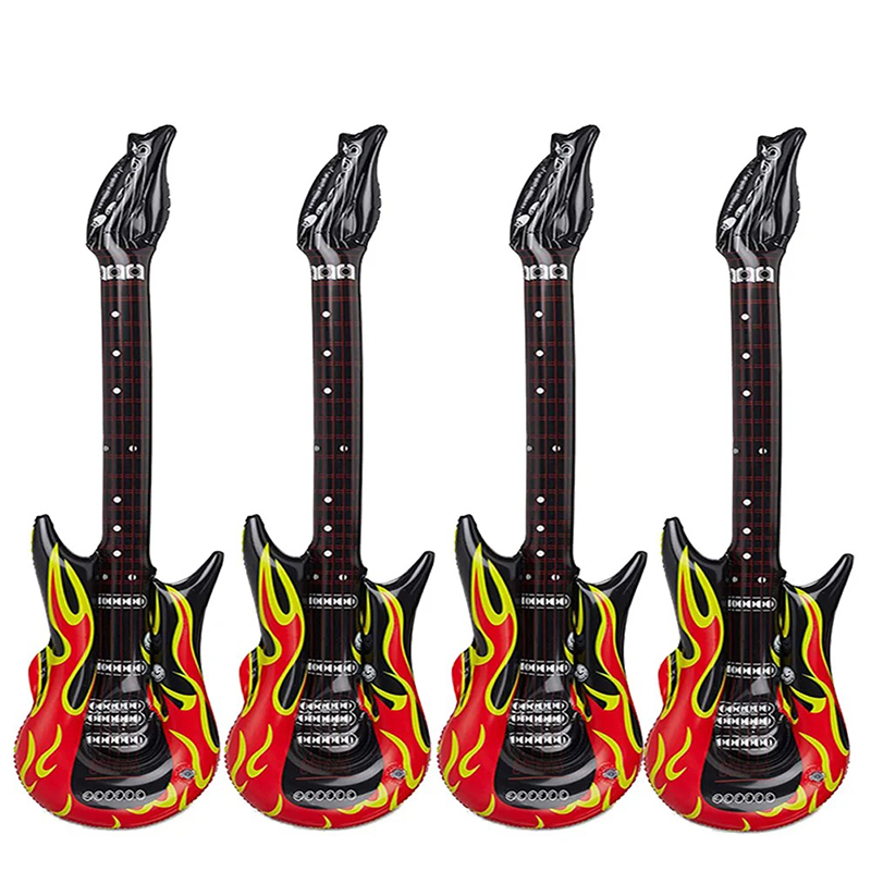 Set von 4 aufblasbaren E-Gitarren mit Flammen-Design