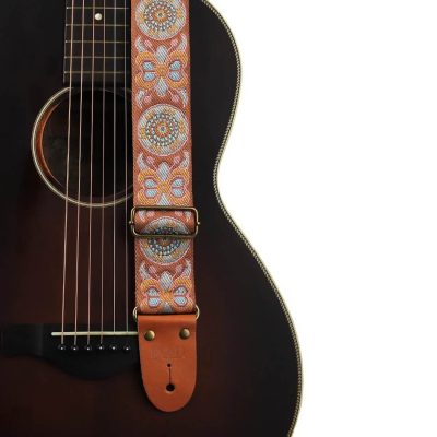 Verstellbarer klassischer Gitarrengurt aus bestickter Baumwolle mit Schmetterlingsmuster - Farbe Orange