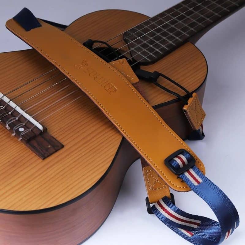 Sehr dünner Ukulele-Gurt mit Schulterpolster