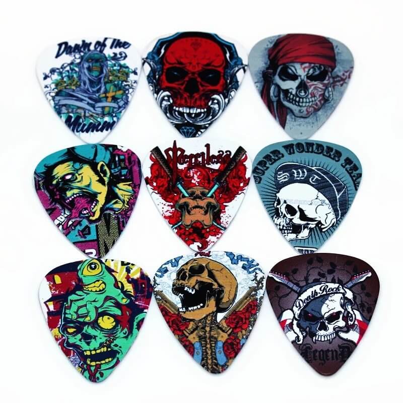 Set von 10 Gitarren-Plektren mit Totenkopf - Skull Series