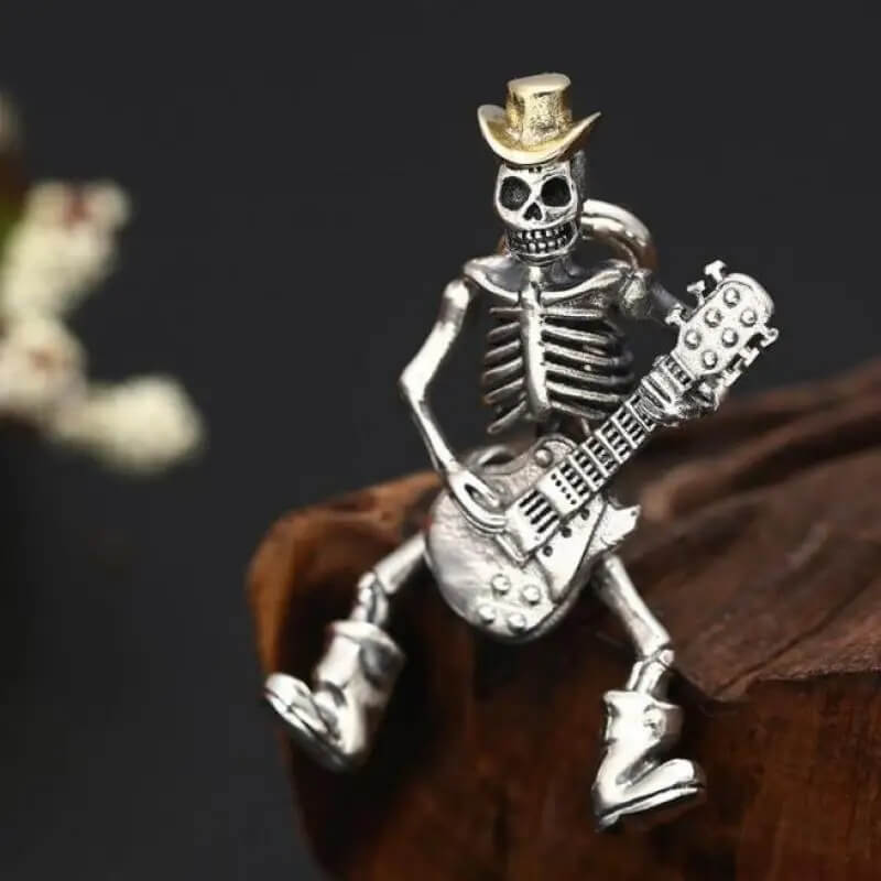 Anhänger Skelettgitarre aus Metall im Gothic-Stil
