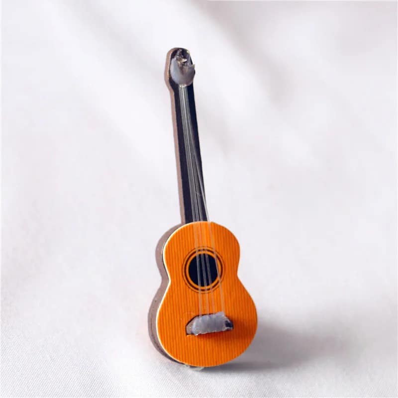 Details Miniaturgitarre Akustikgitarre