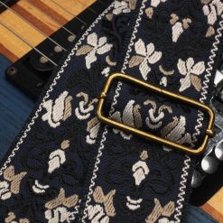 Details der Vintage Barock Blühenden Gitarrengurt