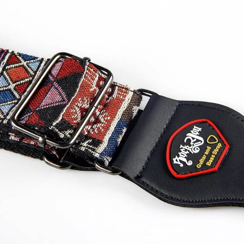 Details des Vintage Patchwork Tribal Gitarrengurts