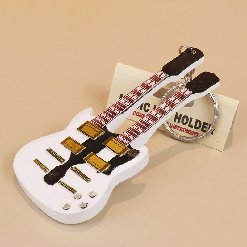 Doppelsaitiger Elektrogitarren-Schlüsselanhänger in Weiß