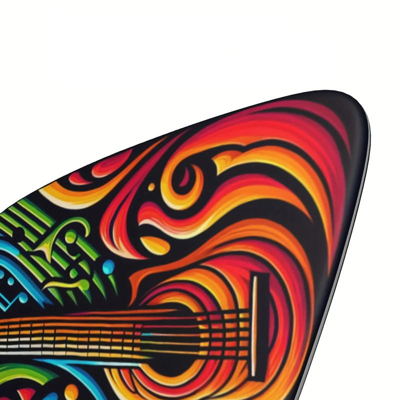 Detail des Sets von 6 bunten Psychedelic Gitarren-Plektren - 3 Größen - Plektrumhalter inklusive