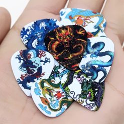 Set von 10 Plektren mit Drachenmotiven