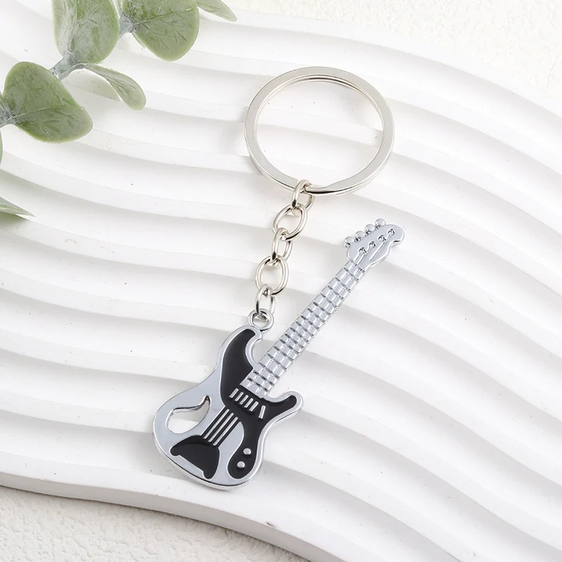 Prachtiger Gitarren-Schlüsselanhänger im Hard-Rock-Stil