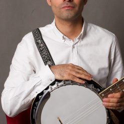 Prächtiger Banjo-Gurt mit schwarzer floraler Stickerei
