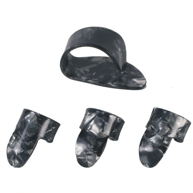 Details der Spikes des Sets von 3 Gitarren-Slidern mit komplettem Set von Spikes