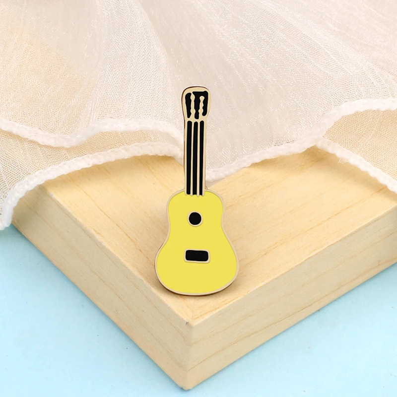 Gelbe Ukulele-Pins
