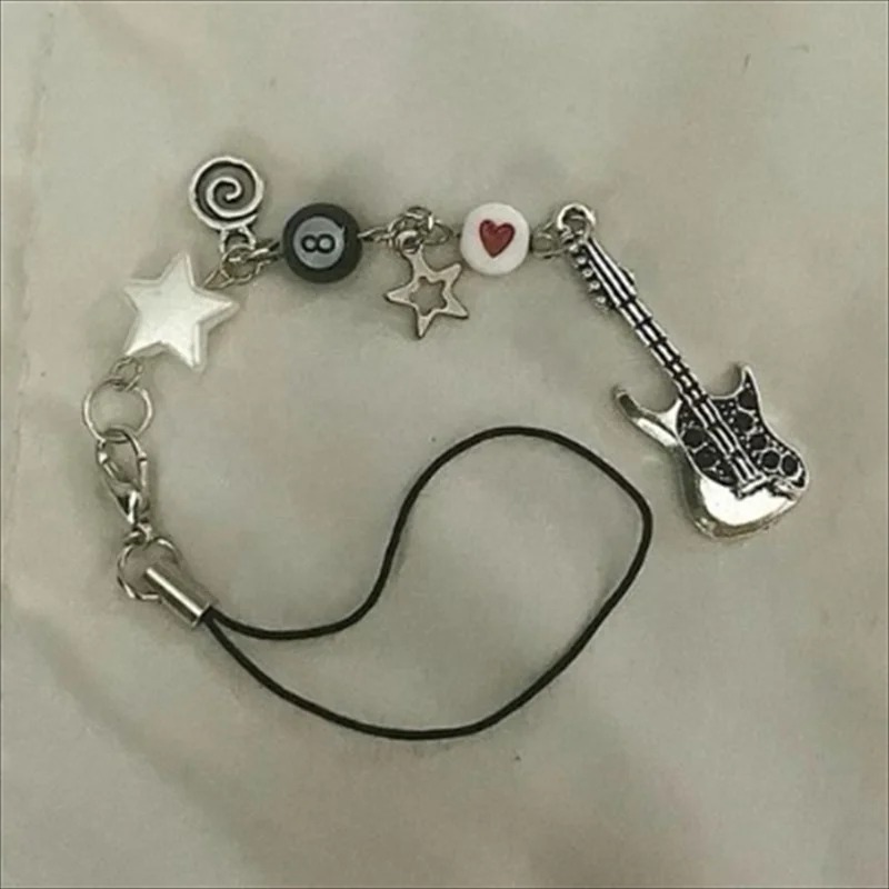 Musikalischer Gitarren-Schlüsselanhänger