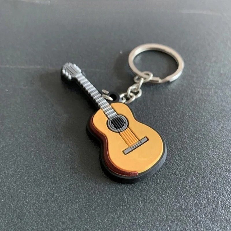 Elektrische und akustische Gitarren-Schlüsselanhänger aus weichem Gummi, Modell 1