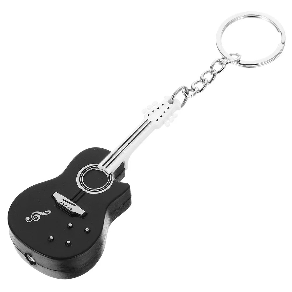 3D-Ansicht des klassischen schwarzen Gitarren-Schlüsselanhängers