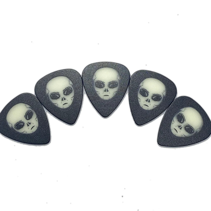 Test 5 Gitarren-Plektren mit Alienkopf - Set von 5 Stück