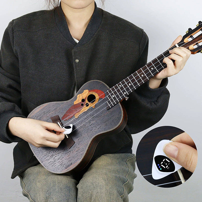 Detaillierte Ansicht 2-in-1 Plektrum-Stimmgerät - 12-Ton-Temperatur-Stimmgerät für Gitarre & Ukulele