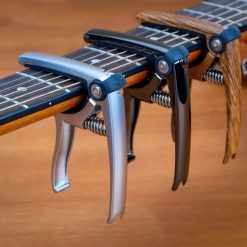 Capodaster Gitarre mit Feder - Ultrastarkes Metall im klassischen Stil