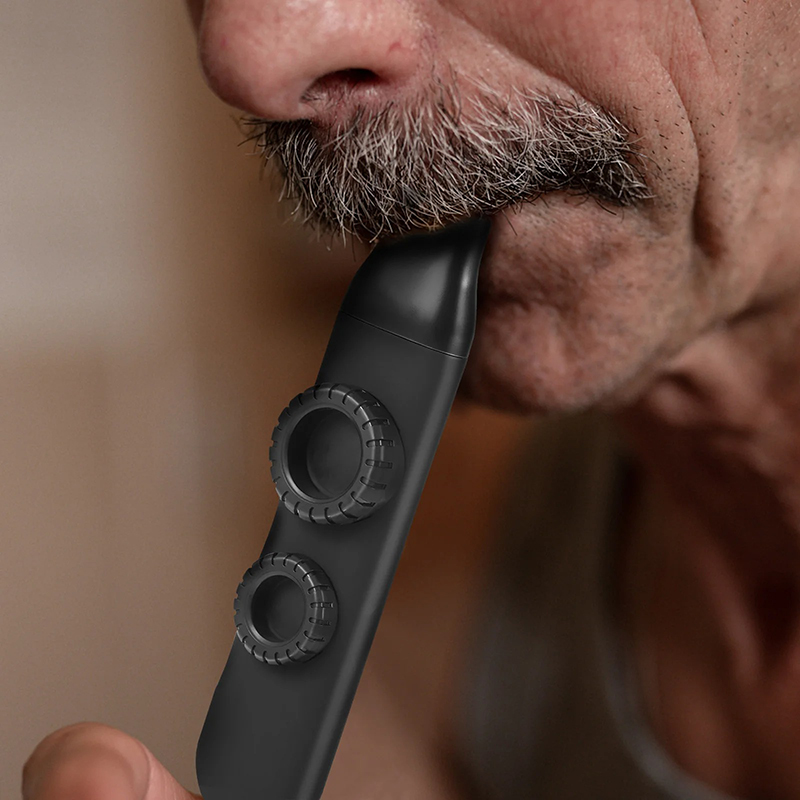 Doppelresonator-Kazoo für verstärkte akustische Effekte