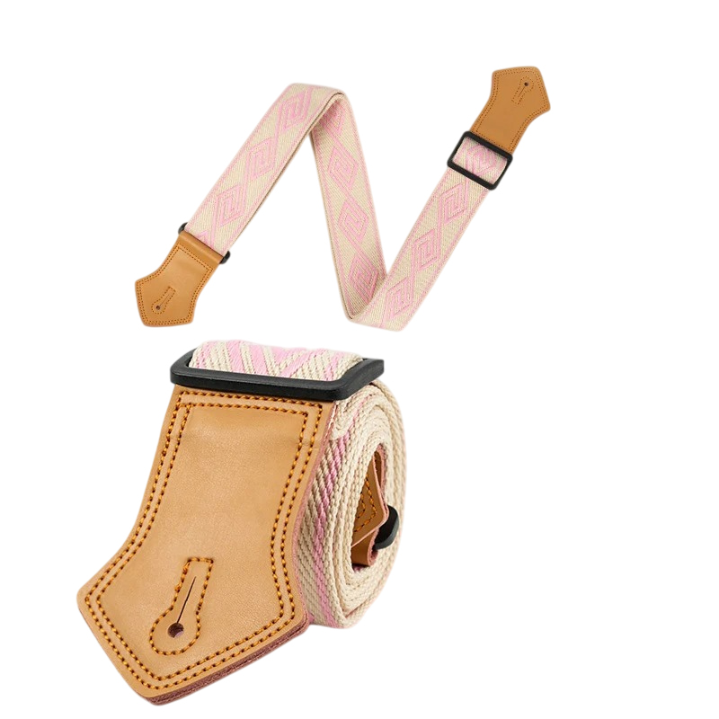 Vintage Gitarrengurt im Pastellrosa Labyrinth-Design