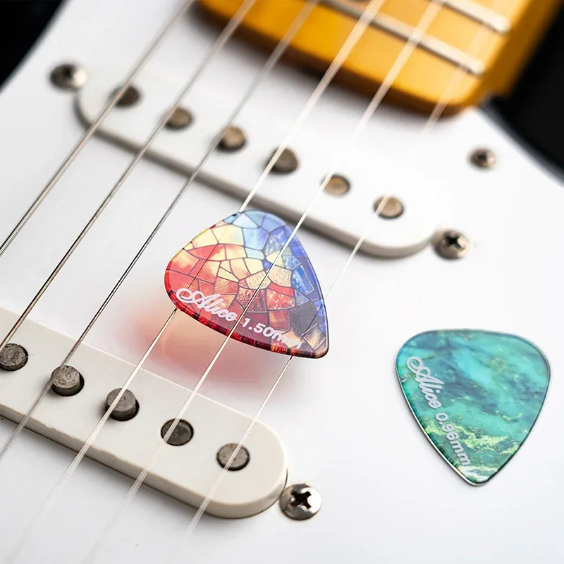 Avant Gitarren Plektren - Psychedelisches Thema - Set Chromatische Reflexionen (10 oder 20 Stück)