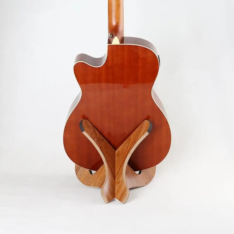 Rückansicht Tür - Gitarren-Design aus Holz-X
