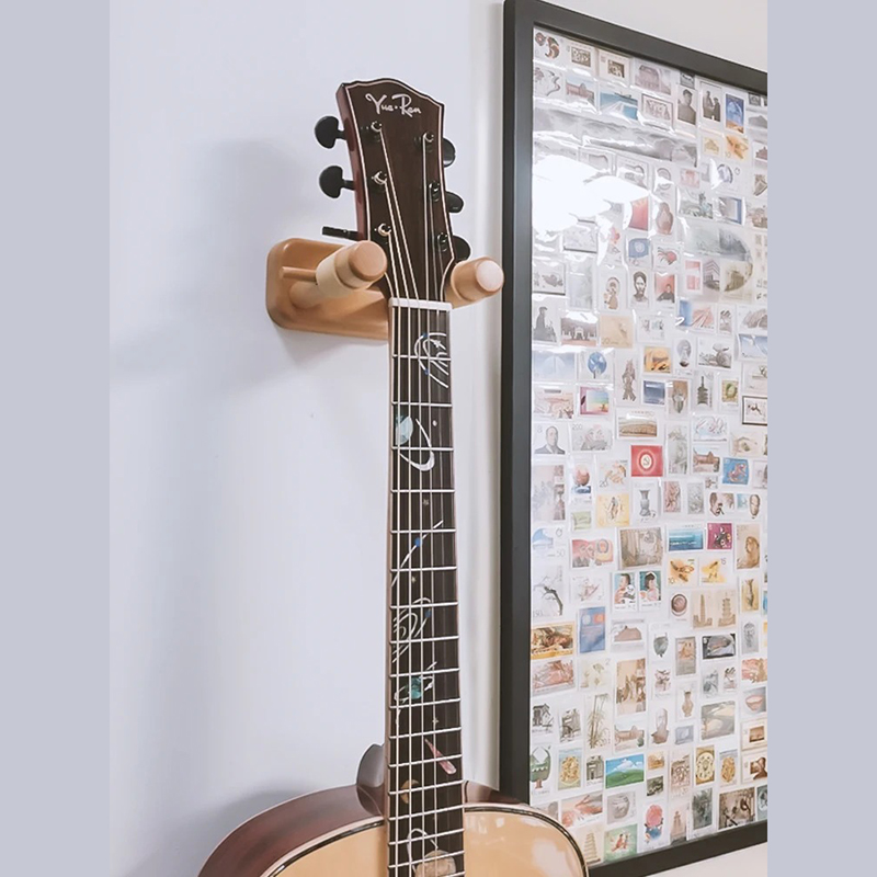 Details Support Mural Guitare Design Bois Naturel & Base Colorée - 7 couleurs au choix !
