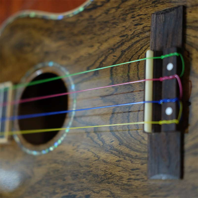 Jeu de cordes colorées en nylon pour ukulélé